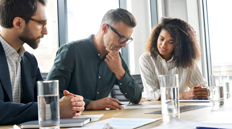 How to Make Smarter Financial Decisions Under Pressure: A Practical Guide financial decision